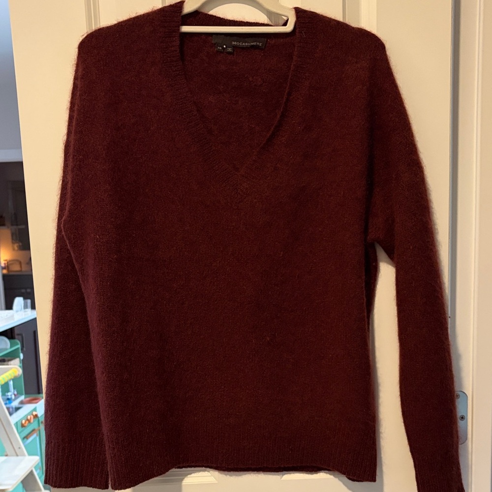 360 Cashmere Women's V-Neck Sweater in Wine